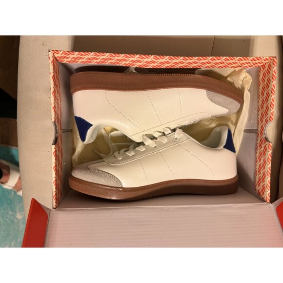 FABLETICS WOMENS WHITE MULTI BLUE LACEUP SNEAKER II SZ 9.5 NEW IN BOX - Picture 1 of 9